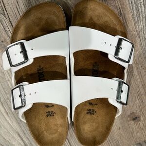 BIRKENSTOCK Arizona Birko-Flor Sandals White, Size 36
